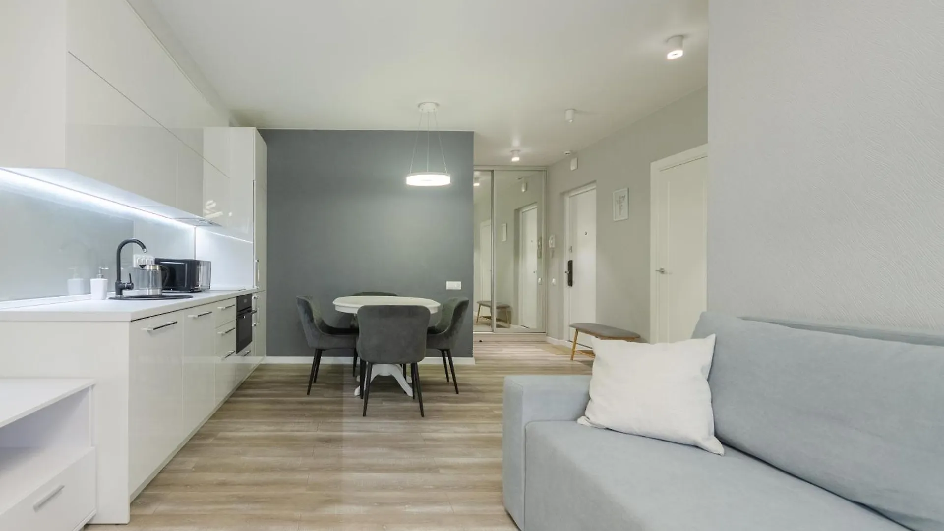 Petrovdom Apartments 4-467 In Rc Central Park ,7 John Mccain Street 키예프